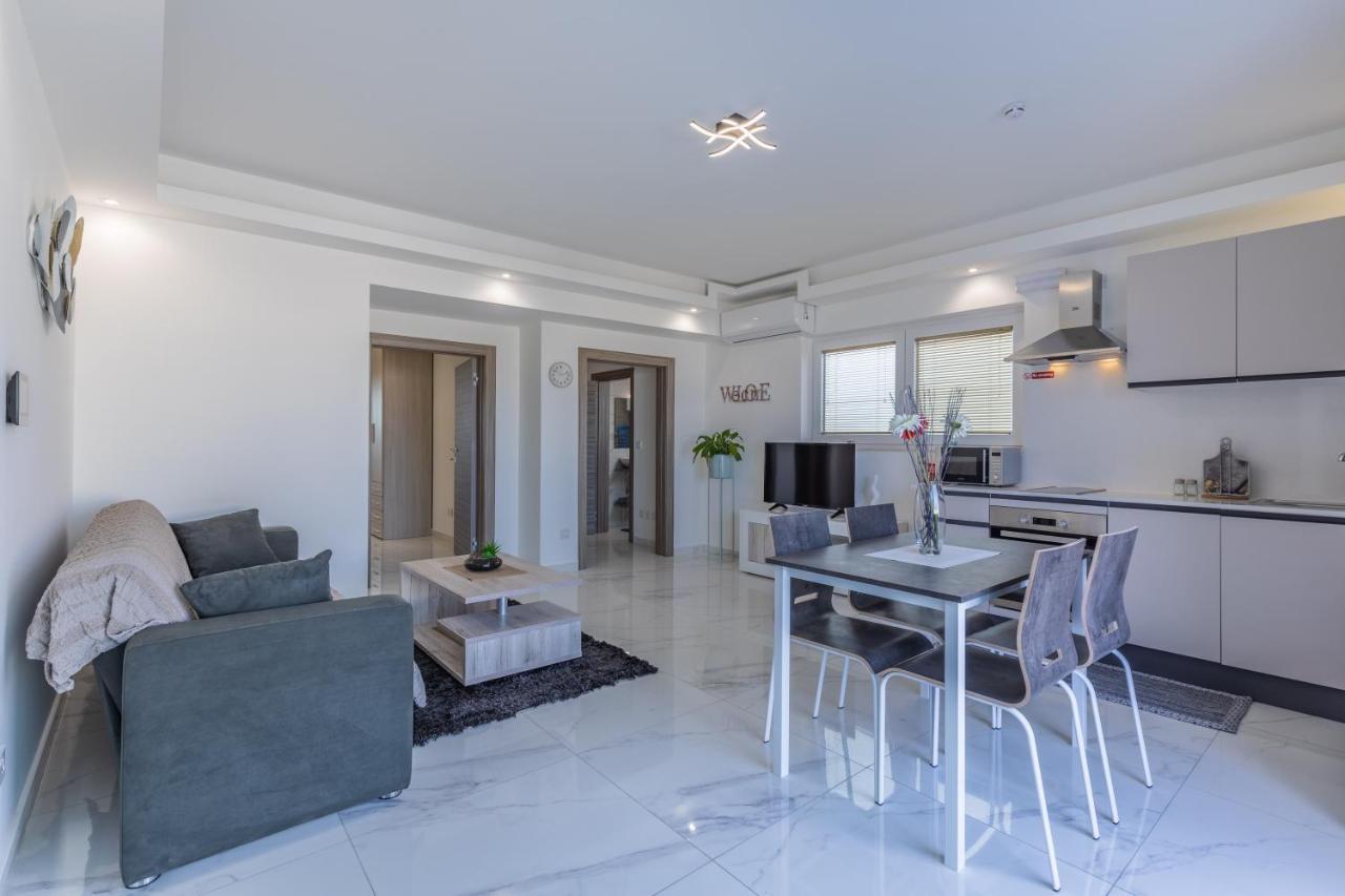 Terrace View- A Charming Two Bedrooms Penthouse Ac-Wifi Msida Exterior photo