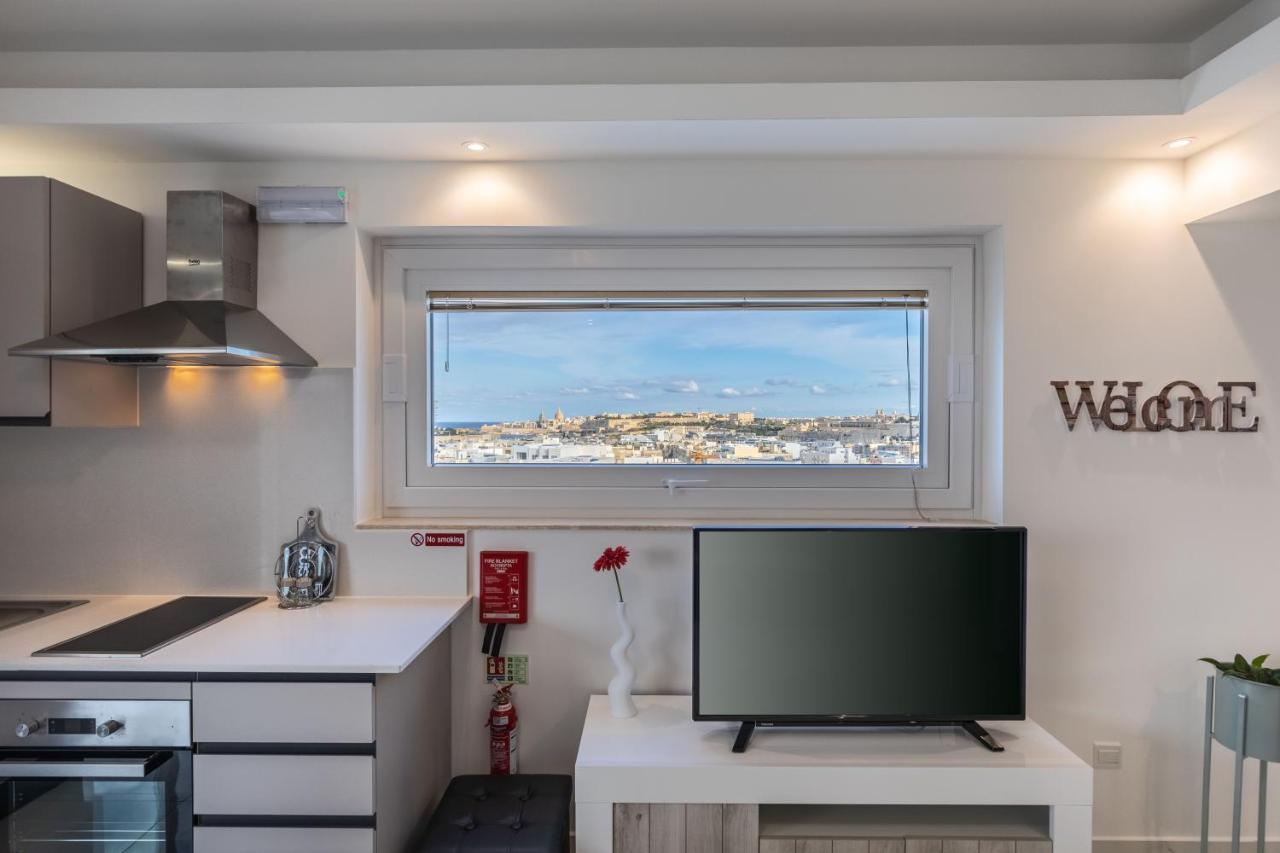 Terrace View- A Charming Two Bedrooms Penthouse Ac-Wifi Msida Exterior photo